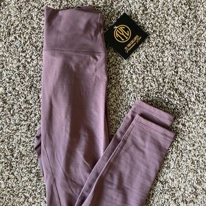 NWT Til You Collapse Effortless leggings